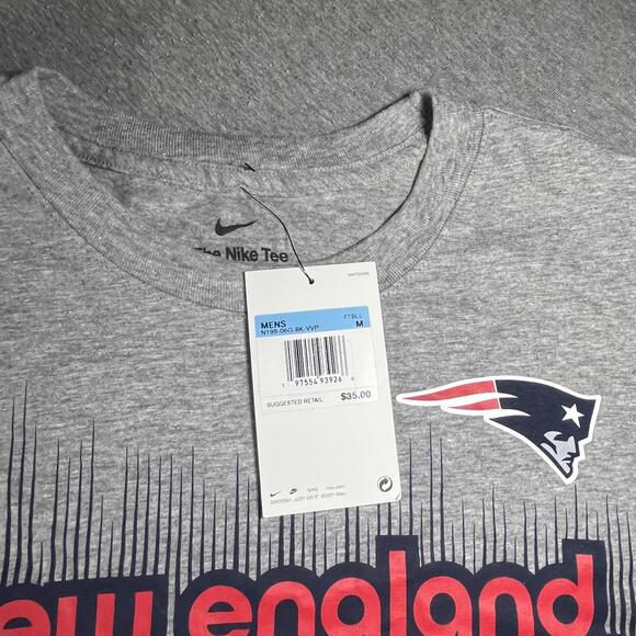 NWT Nike New England Patriots Men's Medium Gray Activewear T-Shirt NFL Nike Logo - Picture 3 of 7